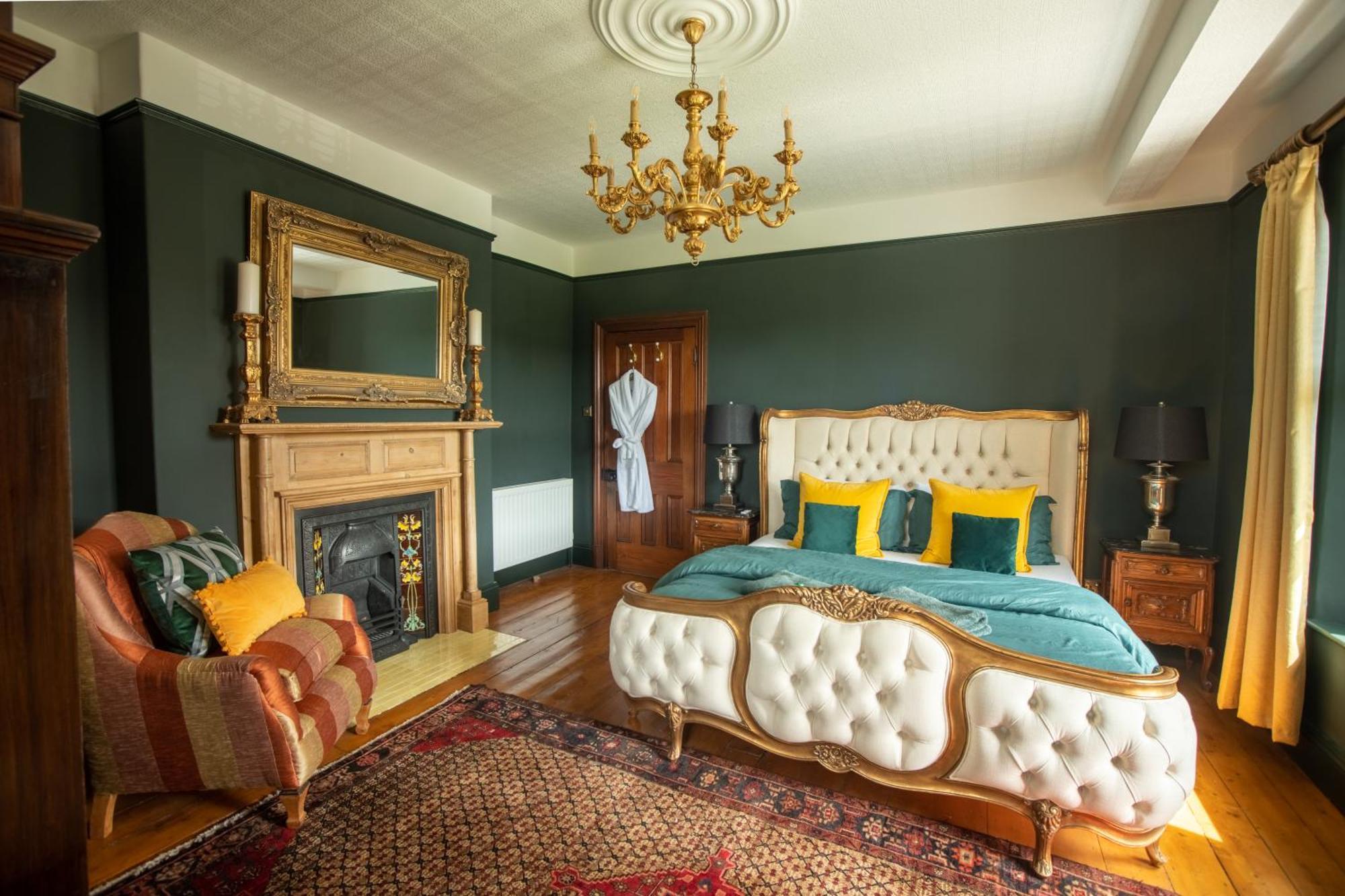 House Of Brohedyn Apartment Newcastle Emlyn Luaran gambar